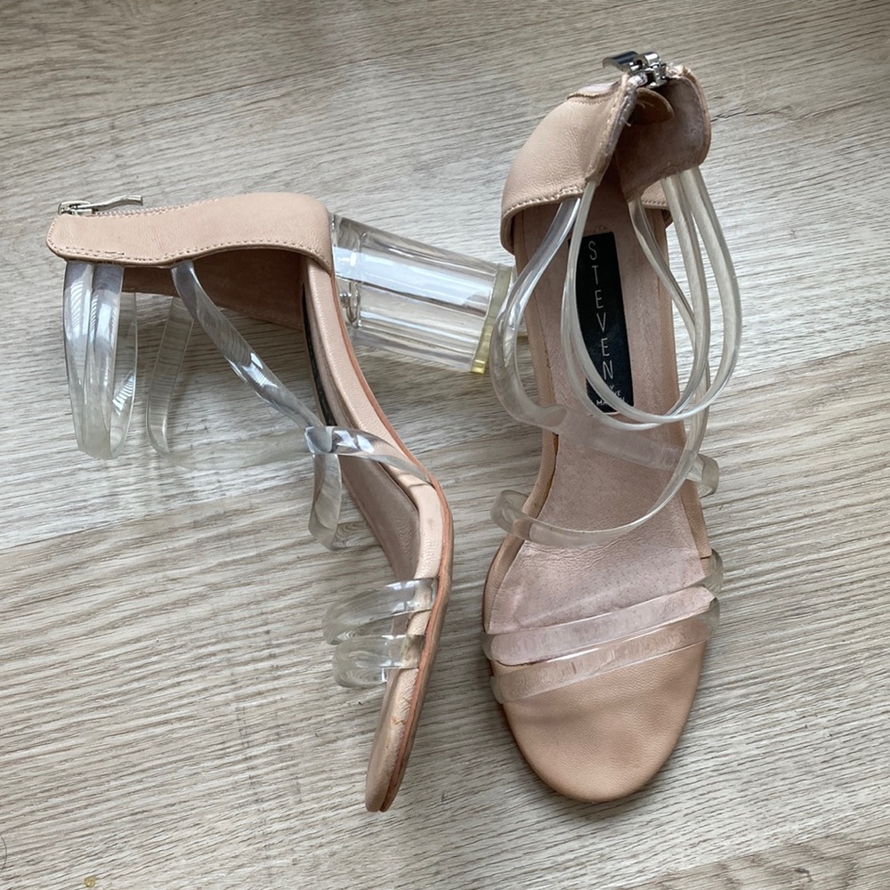 STEVE MADDEN LEXIS LEATHER & CLEAR SANDALS (BLUSH)